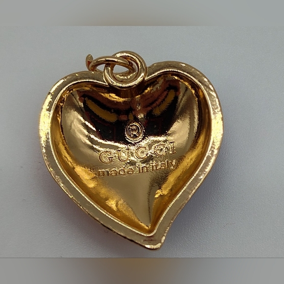 GUCCI Split Heart Charm Purple Orange Enamel Gold Tone Pull Charm Pendant Logo - Picture 3 of 3